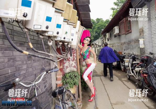 爱丝狂欢，长城风情：全套丝袜之舞，下载一波喜感不止！