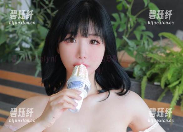 看！Addielyn(에디린)水手少女的写真图包，瞬间让我想起那部动漫！