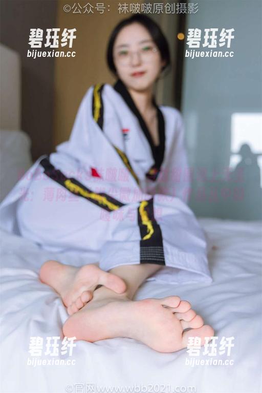 BoBoSocks袜啵啵-甜甜圈 BoBoSocks袜啵啵 - 当甜甜圈遇上无圣光:薄肉丝(脚尖微加固款)作品丛中的暧昧与幻想