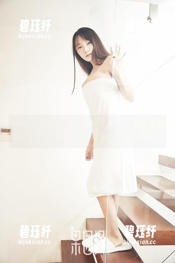 GIRLT果团网-黄歆苑 GIRLT果团网 - 免费图包来啦!黄歆苑修女,居然把神圣和诱惑都拿捏得死死的!