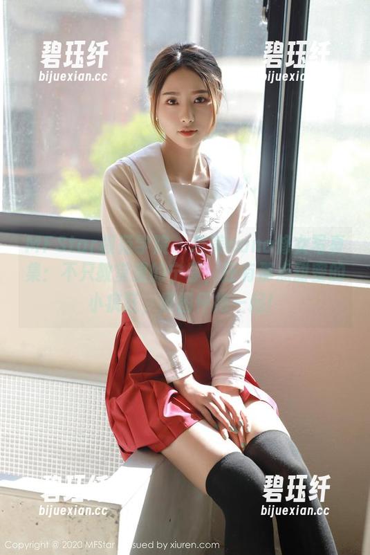 MFStar模范学院-奈美nana MFStar模范学院 - 奈美nana修女写真集:不只教堂里的宁静,还有那点甜蜜的小疯狂,原图怀抱一起!