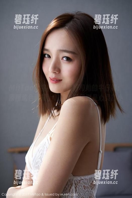 MiiTao蜜桃社-伊素妍 MiiTao蜜桃社 - 伊素妍和她的牛仔裤:原图这色调撞上眼睛,图包则是心灵的小游牧!