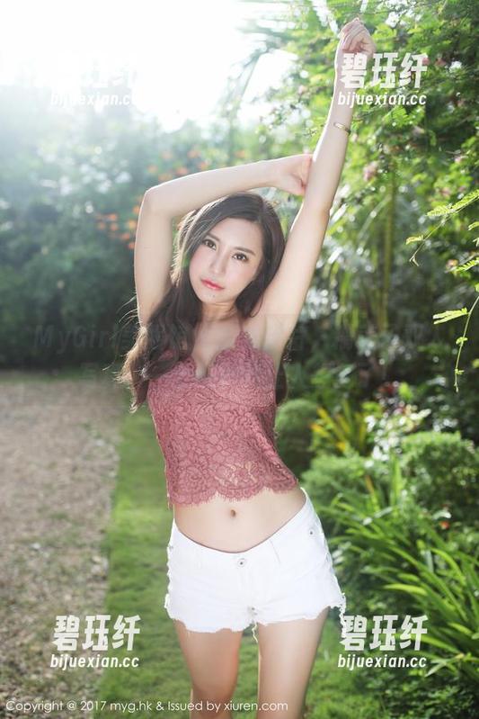 MyGirl美媛馆 - 全套图片，糯美子双人写真：一个眼神就让人想多了！