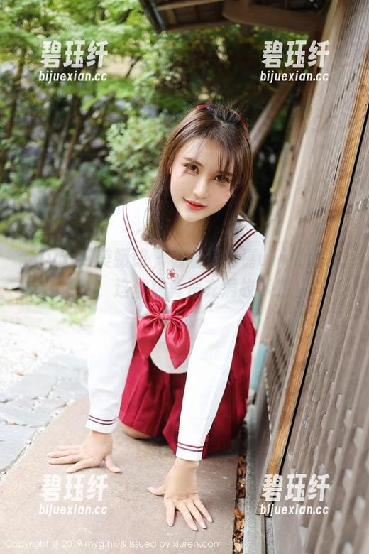 MyGirl美媛馆 - 看看绮里嘉ula的全套图集，这丝袜真是充满故事感！