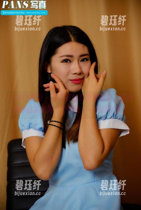 PANS摄影 - 在嘉嘉的新模试镜里，福利和作品就像两个好朋友，一起搞事情！
