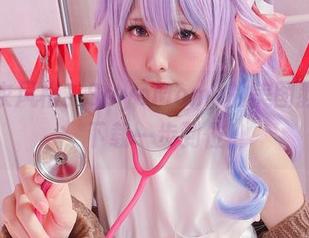 想要皮衣风格?SayoMomo的美图教你如何,下载一步到位!