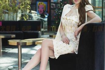 UGirls尤果网 – 走吧，观看郭婉祈的黑白合集，打破你心中的色彩禁忌！