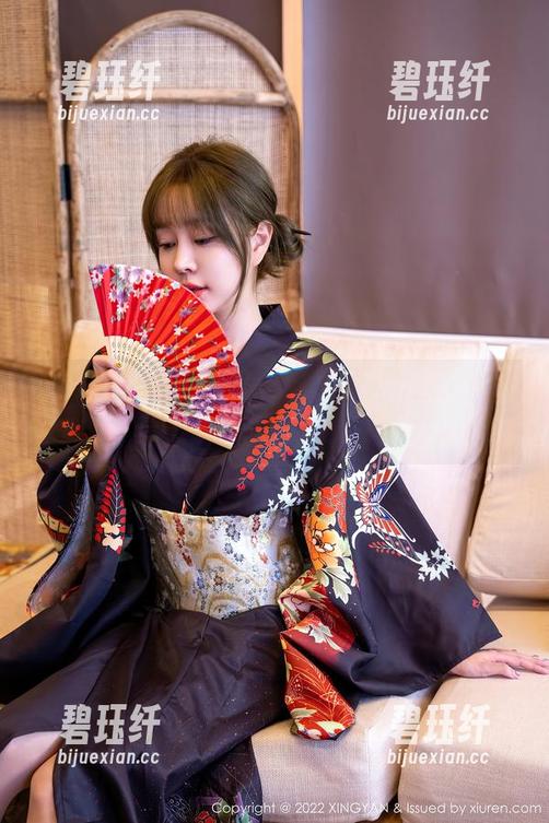 XINGYAN星颜社-转转Lisa XINGYAN星颜社 - 从原图里偷偷看转转Lisa的奶牛,图包带来的惊喜待解锁!