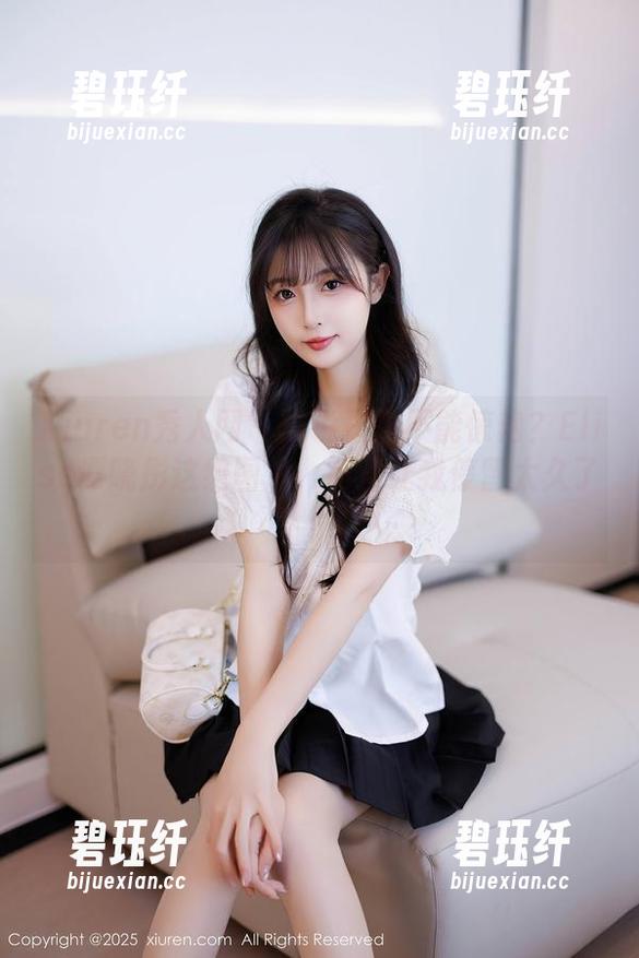 Xiuren秀人网-Elise谭晓彤 Xiuren秀人网 - 谁说日常不能惊艳?Elise谭晓彤这组图片,简直让我停留太久了!