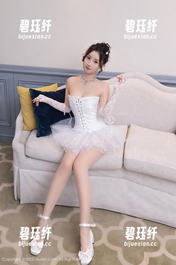 Xiuren秀人网 - 当UU酱遇上女王特质：新写真集更新，简直颠覆你的想象！