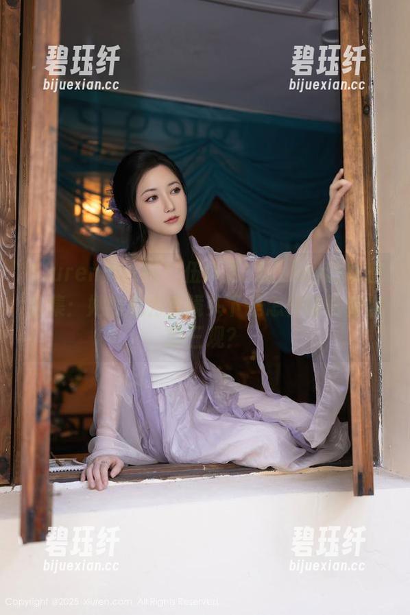 Xiuren秀人网 - 伍晓丽Shirley的秘密合集：她的魅力在镜头下是怎样的刷新你的三观？