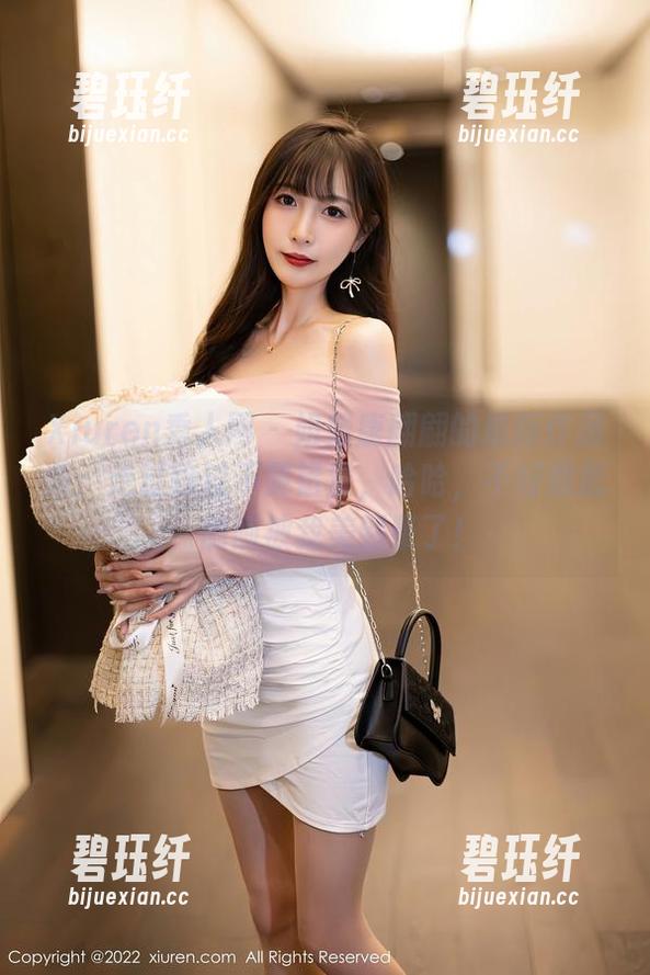 Xiuren秀人网 - 姐姐唐翩翩的最新作品集：走过路过不要错过，哈哈，不好意思，刚刚被我美到晕了！