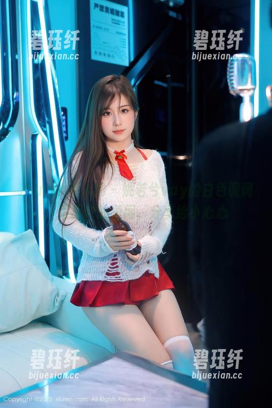 Xiuren秀人网-姚若兮vay Xiuren秀人网 - 姚若兮vay的白色调调:写真中的瞬间,分享给小心心