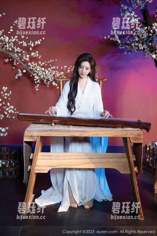 Xiuren秀人网 - 悦悦姐泳装合集：如果能配上海浪的声音，该是多么美好的下午！
