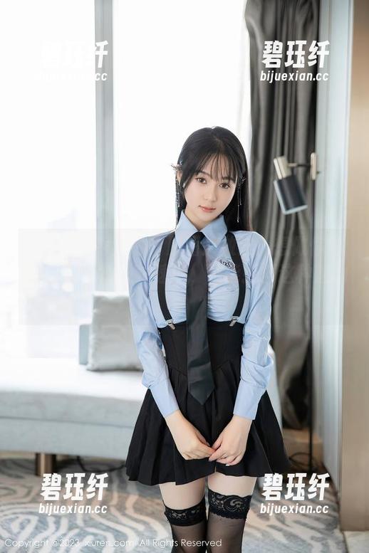 Xiuren秀人网 - 原图大放送：想做你的猫-校服，心跳加速中，谁能抵挡这种魅力？