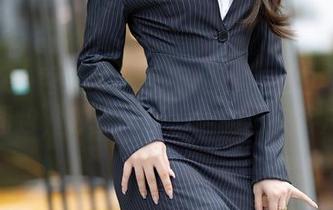 Xiuren秀人网 – 礼服的独特魅力:舞媚歆图包,秒变高档酒店的潜在客户!