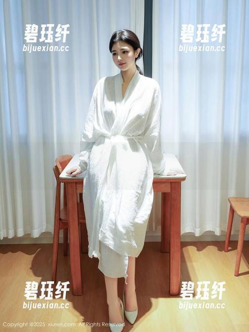 Xiuren秀人网 - 谁能抗拒水手服？赵惟依coco高清资源，快来舔屏！