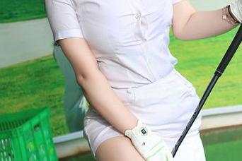 Xiuren秀人网 – 原图真香!软软爱吃肉的全套网袜让我遐想飞扬!