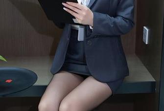 Xiuren秀人网 – 陆萱萱cecillia：女王高清写真中的那些瞬间，让人流连忘返！
