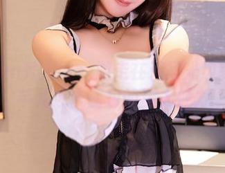 Xiuren秀人网 – 游走在无圣光边缘:陈芊儿泳衣图包的迷人魅力
