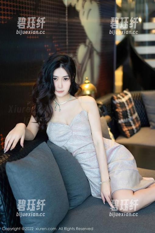Xiuren秀人网 - 原图资源放送：陈雅漫VICKY的美足，绝对不只是个球！