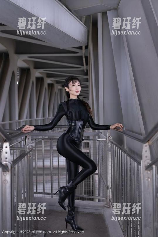 Xiuren秀人网-龙泽美曦 Xiuren秀人网 - 透明之美,龙泽美曦作品集更新,来感受一波视觉的冲击吧!