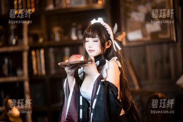 七七娜娜子竞泳新美图，更新速度比你想象的还快哦！