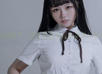 跟随七月喵子,浴室里的私密作品集分享派对!