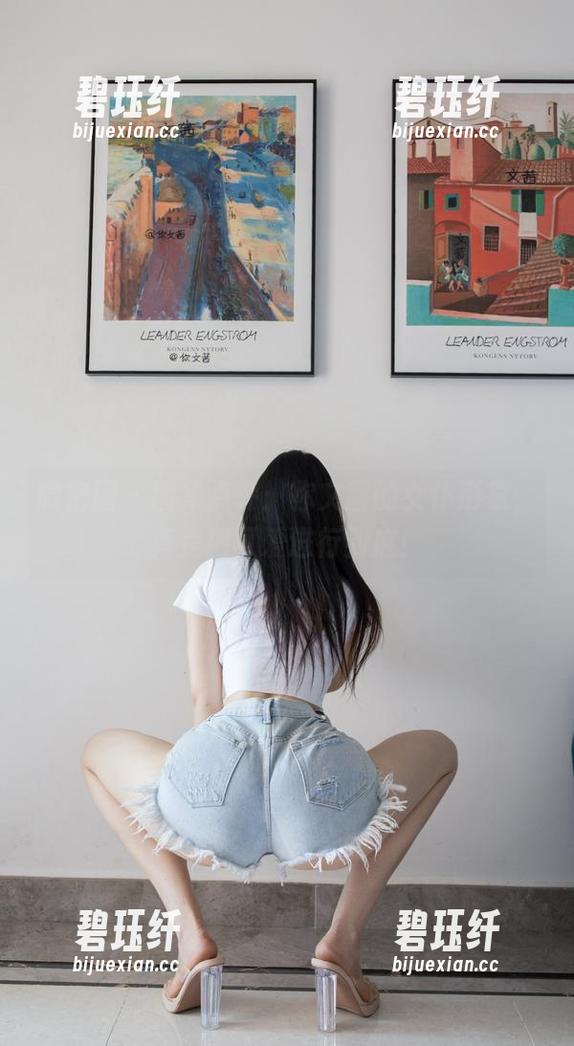 你文茜 微密圈 - 图集点评:你文茜的女仆形象,真是把可爱进行到底!