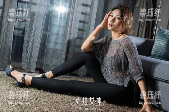 克拉女神 - 跟着杨暖，一起陷入JK美图的壁纸迷局吧！