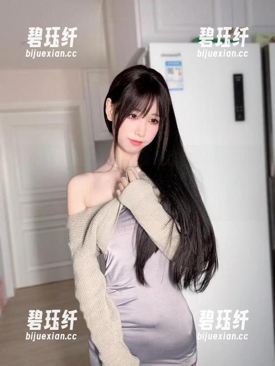 十万口草莓粥粥 微密圈 - 这是什么神仙操作?免费领取“十万口草莓粥粥”的连体衣作品,没错你没听错!
