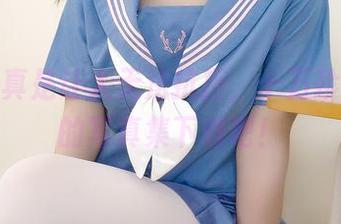 这套装真是让人无法抗拒，十万珍吱伏特的写真集下载吧！