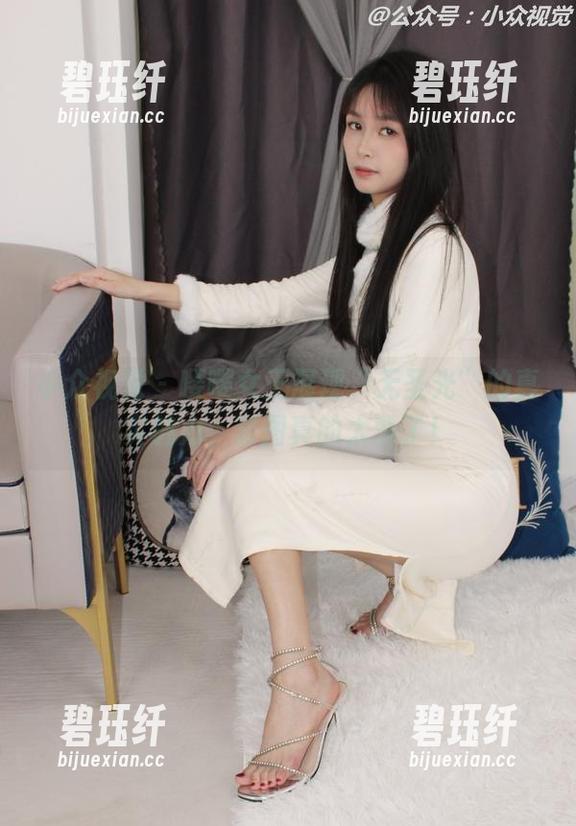 小众视觉 - 嘤嘤女王展现“无圣光”的真实魅力，套图真的太赞了！
