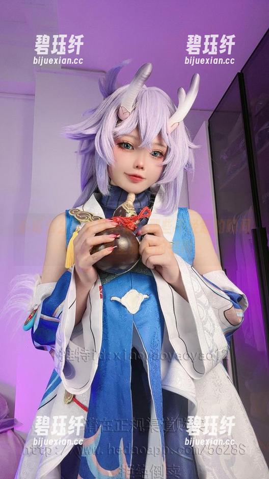 小瑶幺幺居家写真集：那些不经意的瞬间，原图里藏着的悠闲