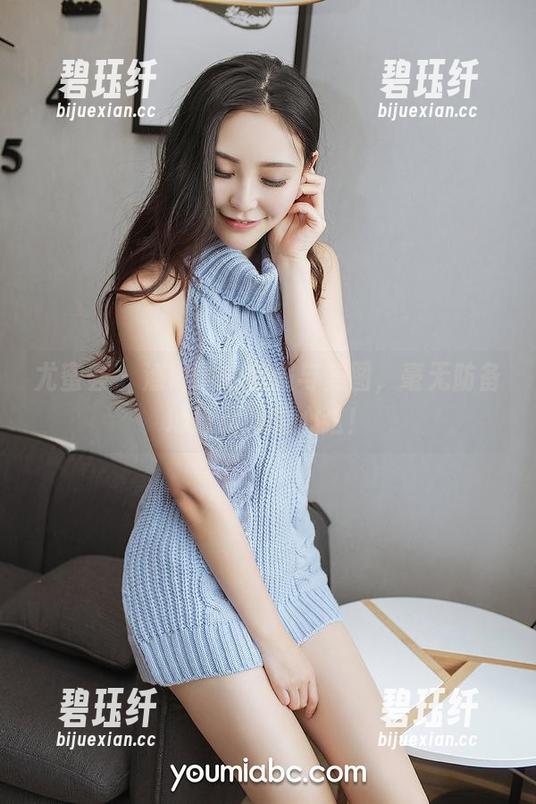 尤蜜荟 - 潘琳琳的校服与美图，毫无防备地撩动我的心弦！