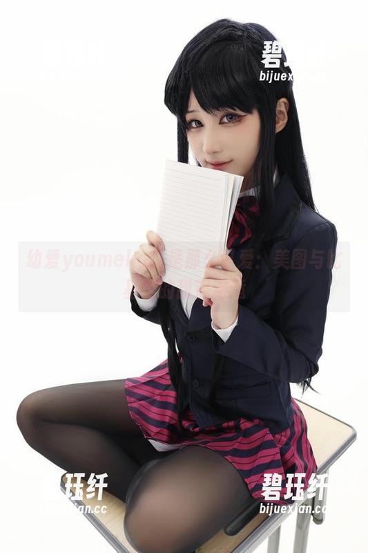幼爱youmeko总是那么可爱：美图与比基尼的甜蜜邂逅