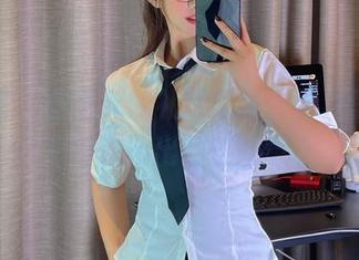 微密圈 – 张思允的礼服黑丝，图片里真的有种说不出的魅惑感。
