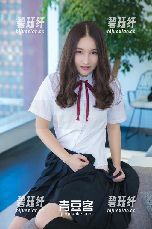 推女神-Kiren_程程程 推女神 - Kiren_程程程棉袜私拍合集:我在这里悄悄向你传递一种‘袜’意!