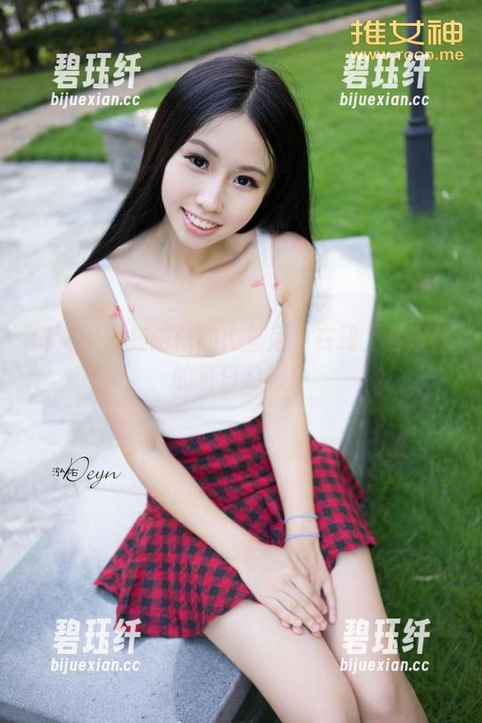 推女神 - 杨诺依的比基尼，在线上召唤你的夏日幻想！