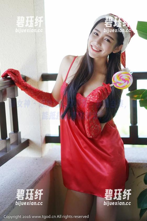 推女神 - 泳池边的艾小青：在线合集，谁能抵挡这样的魅力？