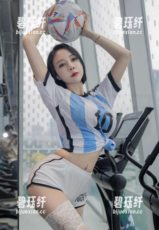 果儿Victoria 微密圈 - 果儿Victoria在死库水里找到自己的风格,快来看看最新图库神仙感觉!