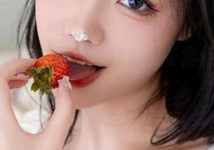 桃良阿宅长腿原图：我也是长腿精，但根本比不上她！
