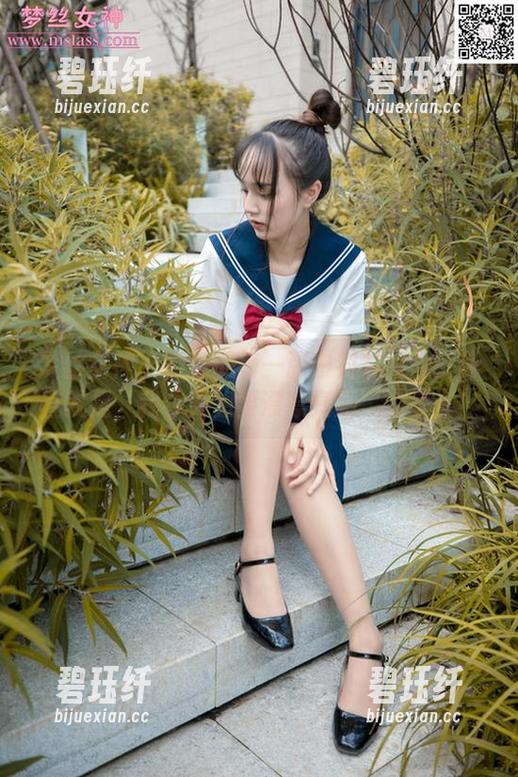 梦丝女神 - 香萱的每一张白衬衫照片：简直就是‘我今天想要漂漂亮亮’的宣言！