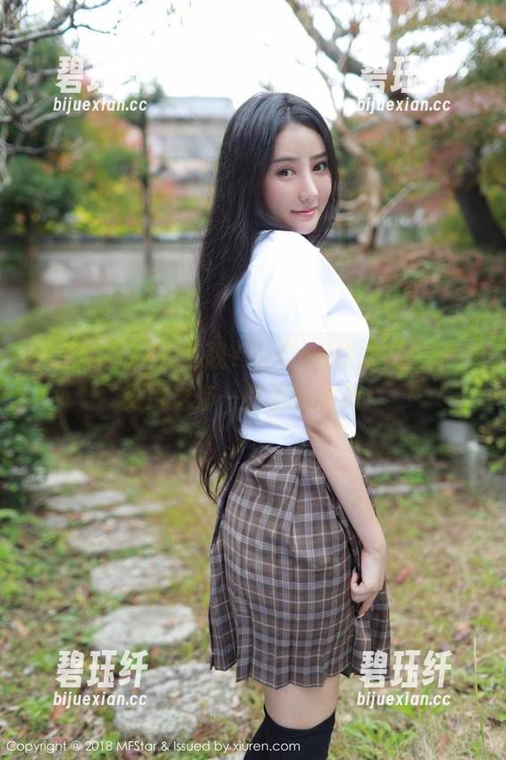 模范学院-兜豆靓Youlina 模范学院 - 兜豆靓Youlina的泳衣作品,免费送你一整夏的清凉!