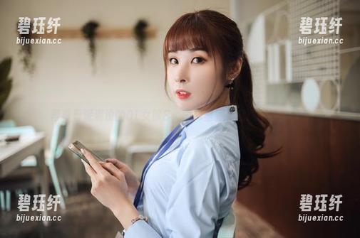 再看看泥泥汝的OL女郎B，图库里藏着意想不到的惊喜