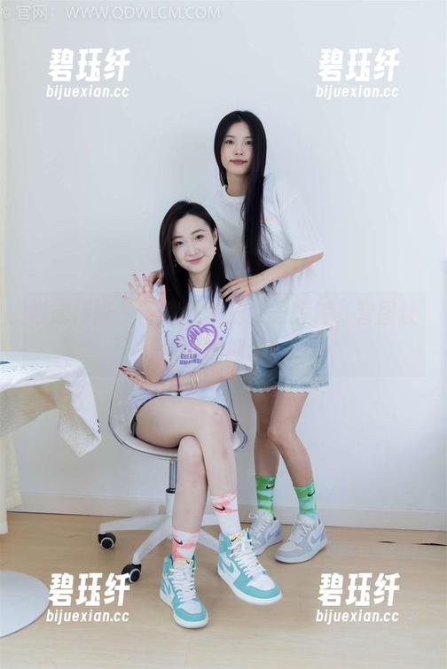 物恋传媒-婷婷 物恋传媒 - 下载我们的女王婷婷,套图让你心跳加速!