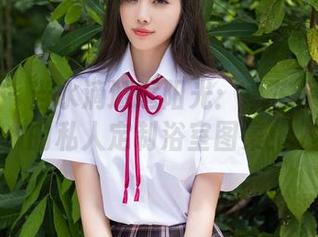 秀人网 – 当水滴邂逅阳光：卓芷伊EricA的私人定制浴室图集！