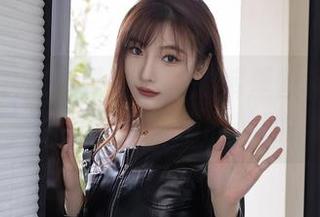 秀人网 – 这不是叶籽亿的裤里丝精选吧？怎么有种想偷瞄的冲动！