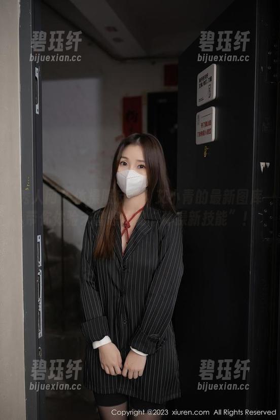 秀人网-艾小青 秀人网 - 体操服反转?艾小青的最新图库带你体验未曾想象的“体操新技能”!