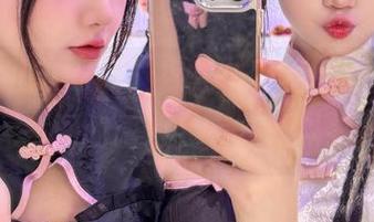通过秋山AkI的“裸足”写真图册，感受那抹无意间的诱惑，有点难以抵挡耶。